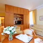 Dea 4* Róma