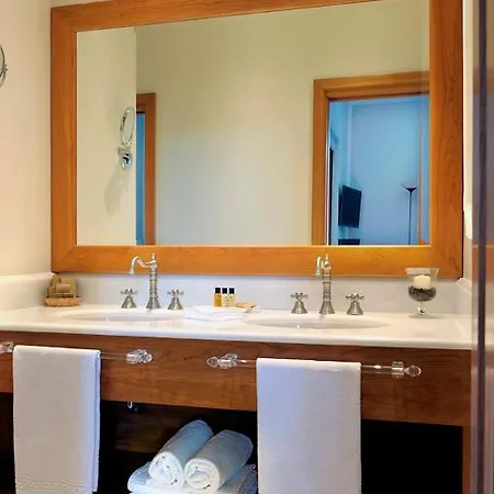 Dea Lägenhetshotell 4*